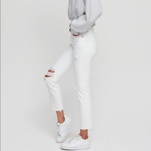 Aritzia Levi’s Wedgie Jeans Size 27